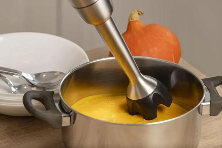 Blender ręczny Gorenje HBX1500VS 1500 W 600ml Zestaw siekaczka trzepaczka - obrazek 5