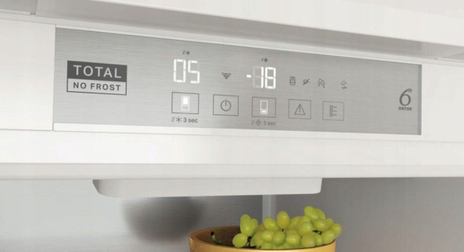 Lodówka do zabudowy Whirlpool WHC20 T352 280L NoFrost FreshBox 193,5cm LED - obrazek 6